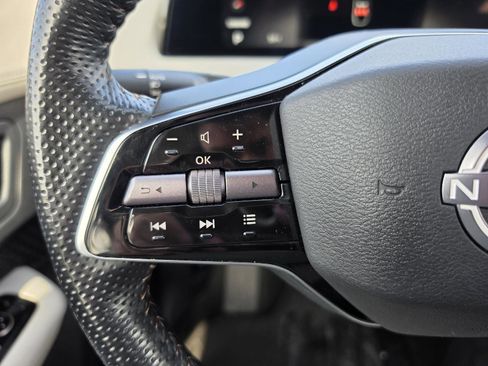 Used 2023 Nissan Ariya FWD image 21