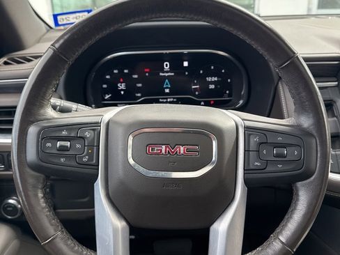 Used 2022 GMC Yukon SLT w/ SLT Luxury Package image 10