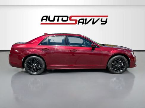 Used 2023 Chrysler 300 Touring L w/ Popular Equipment Group AWD/4WD image 8