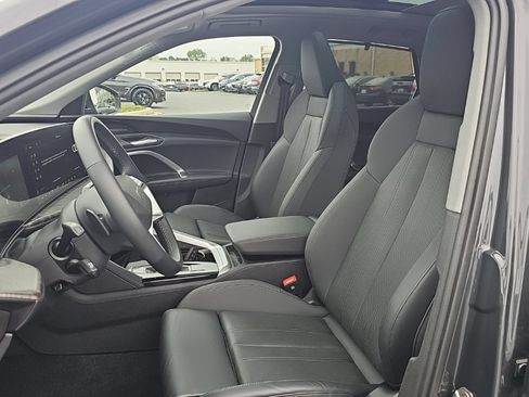 Used 2025 Audi Q5 Prestige AWD/4WD image 3