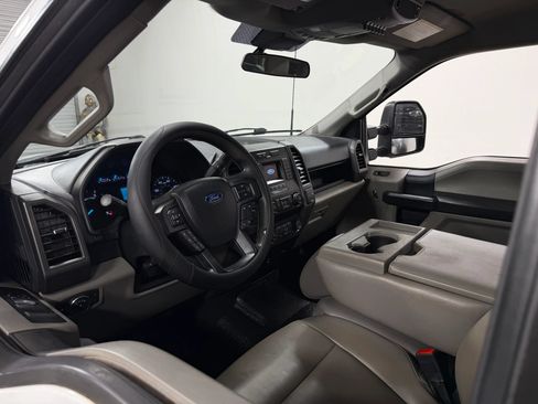 Used 2022 Ford F250 XL w/ Power Equipment Group AWD/4WD image 13