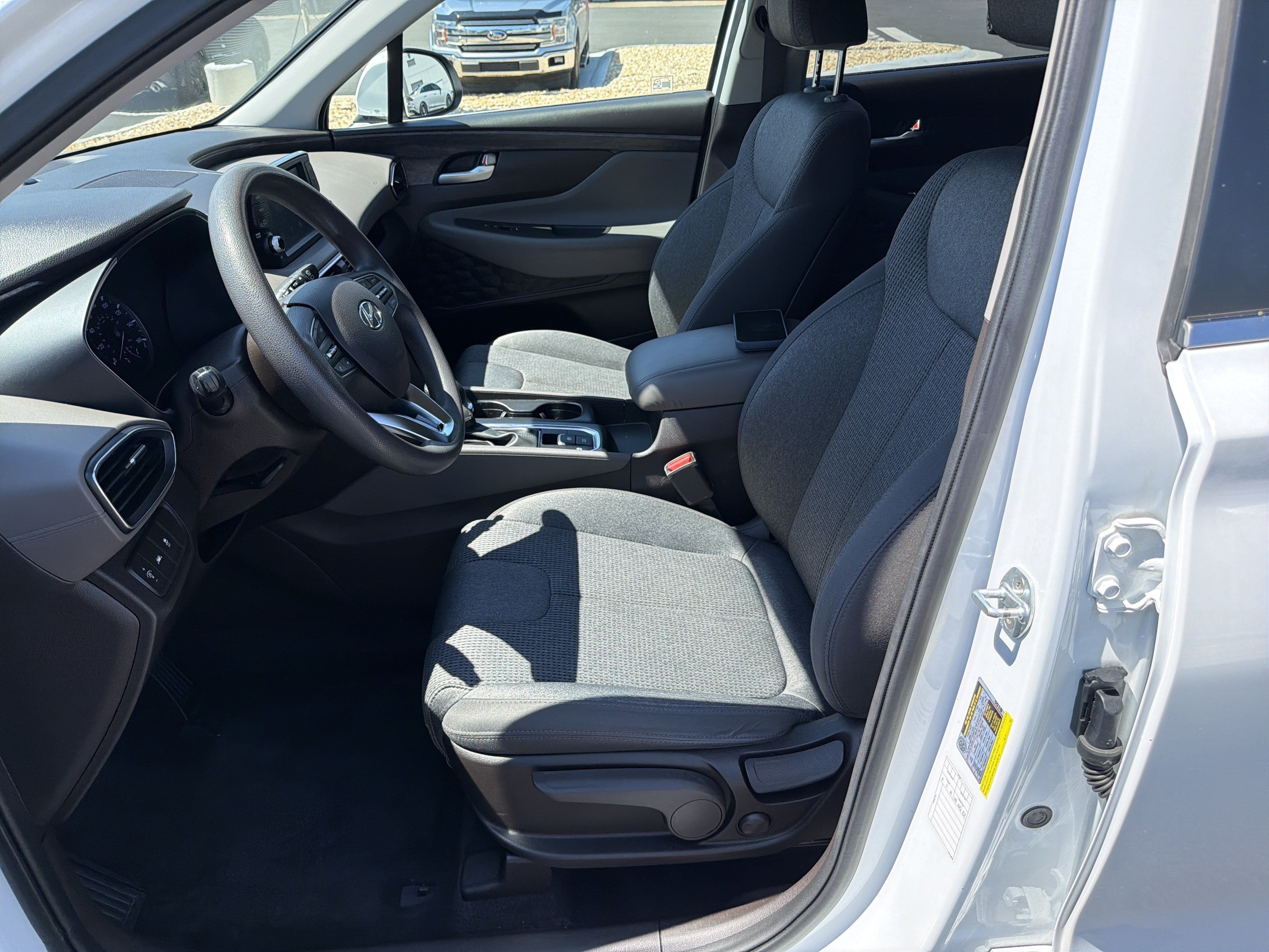 Used 2020 Hyundai Santa Fe SE FWD image 9