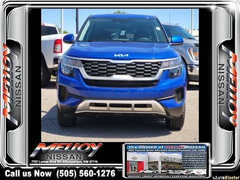 Used 2023 Kia Seltos LX AWD/4WD image 2