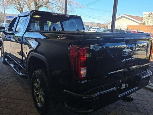 Used 2020 GMC Sierra 1500 4x4 Crew Cab w/ Sierra Value Package image 2