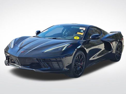 Used 2023 Chevrolet Corvette Stingray Premium Cpe w/ Z51 Performance Package image 2