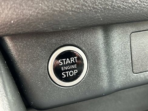 Used 2022 Nissan Rogue SL w/ SL Premium Package image 35