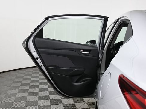 Used 2022 Hyundai Accent Limited FWD image 27