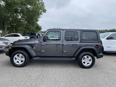 Certified 2022 Jeep Wrangler Unlimited Sport AWD/4WD image 7