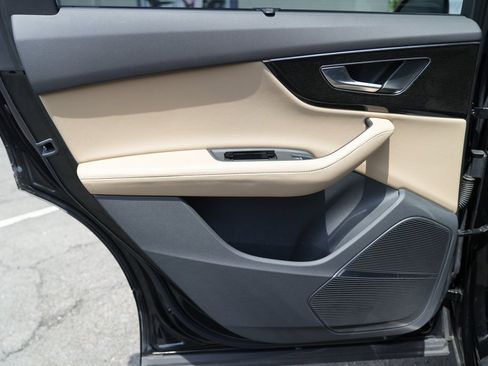 Used 2023 Audi Q7 2.0T Premium Plus image 32