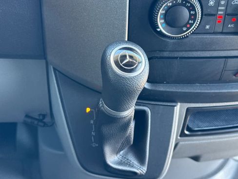 Used 2017 Mercedes-Benz Sprinter 3500 image 21