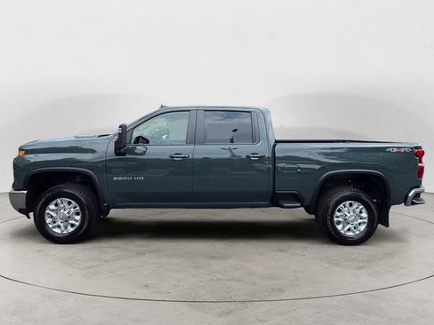 Used 2026 Chevrolet Silverado 3500 LT AWD/4WD image 8