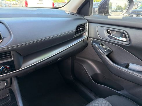 Used 2024 Nissan Rogue SV AWD/4WD image 35