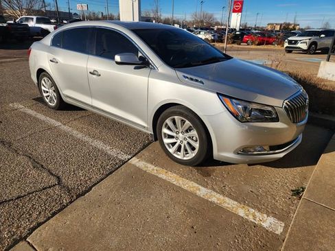 Used 2014 Buick LaCrosse image 1