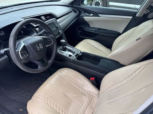 Used 2020 Honda Civic LX image 2