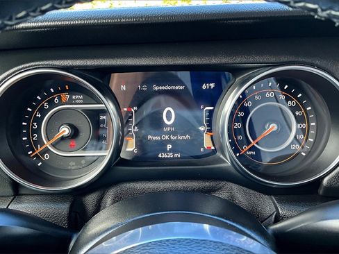 Used 2021 Jeep Gladiator Overland w/ Popular Equipment Package image 21