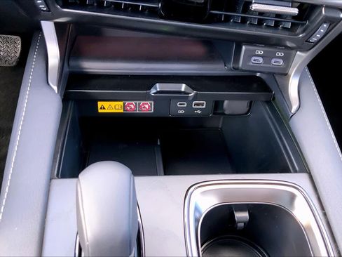 New 2026 Lexus RX 450h Luxury image 19