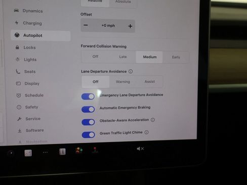 Used 2023 Tesla Model 3 Standard Range RWD image 46