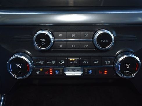 Used 2021 Ford F150 Lariat w/ Equipment Group 502A High image 35