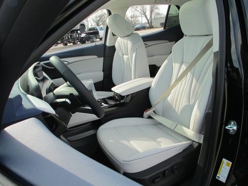 New 2026 Buick Envision Avenir image 9