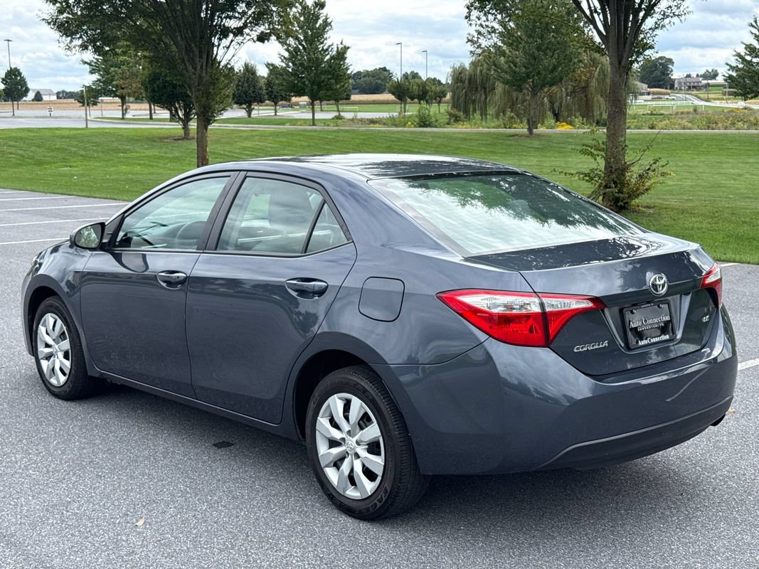 Used 2015 Toyota Corolla LE FWD image 5