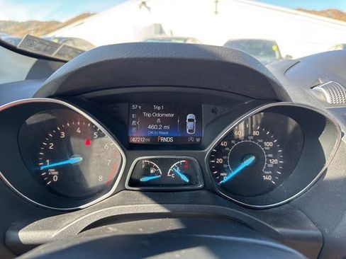 Used 2019 Ford Escape SEL image 23