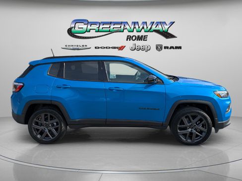 New 2026 Jeep Compass Latitude w/ Sun and Sound Group AWD/4WD image 8