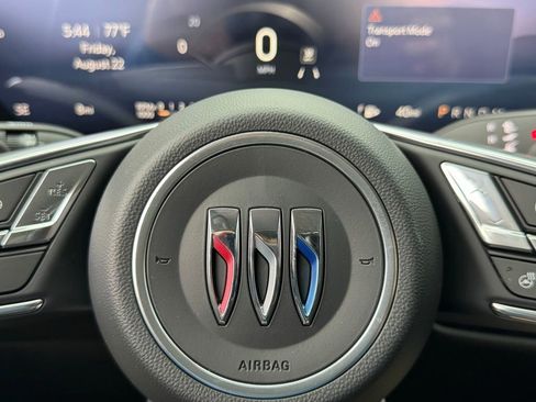 New 2025 Buick Envision Preferred image 59