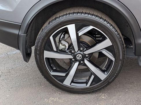 Used 2022 Nissan Rogue Sport SL AWD/4WD image 23
