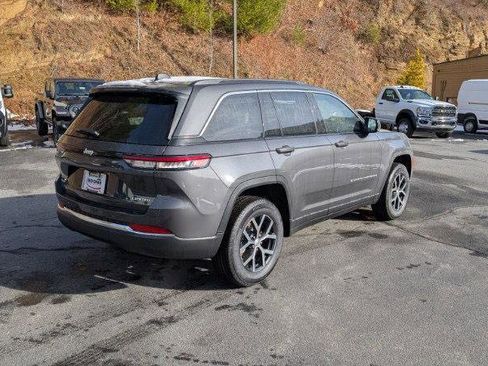 New 2025 Jeep Grand Cherokee Limited image 3