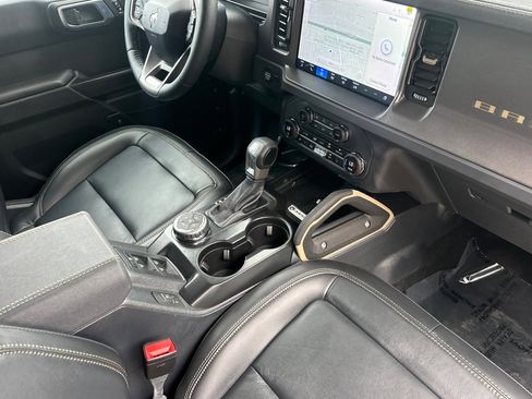 New 2025 Ford Bronco Badlands image 16