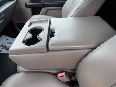 Used 2019 Ford F250 XL w/ Power Equipment Group RWD image 25