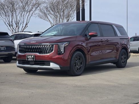 New 2026 Kia Carnival FWD image 2
