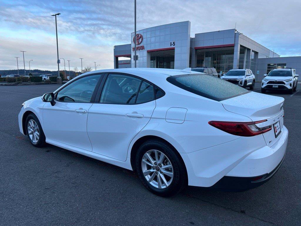 Used 2026 Toyota Camry LE FWD image 11