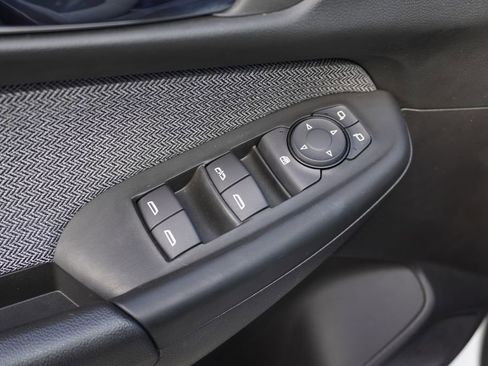 Used 2025 Chevrolet TrailBlazer LS w/ LS Convenience Package FWD image 11