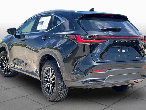 Used 2024 Lexus NX 250 FWD w/ Towing Package (2000 Lbs) image 10