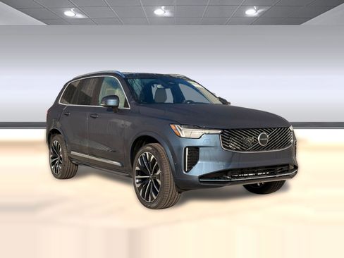 New 2026 Volvo XC90 B6 Plus w/ Protection Package Premier image 7