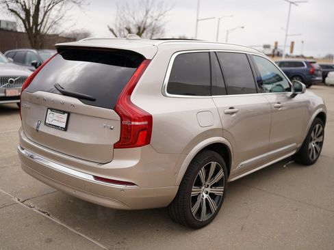 New 2025 Volvo XC90 T8 Plus w/ Protection Package Premier image 9