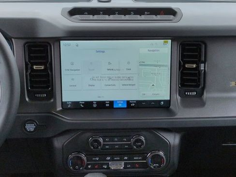 New 2026 Ford Bronco Badlands image 17