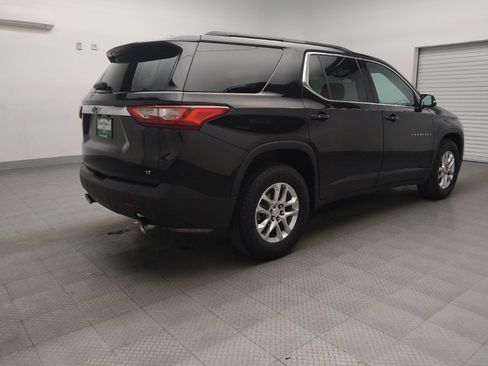 Used 2020 Chevrolet Traverse LT image 9
