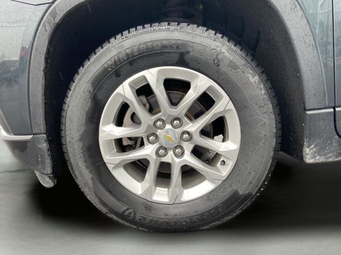 Used 2020 Chevrolet Traverse LT w/ Driver Confidence II Package AWD/4WD image 37