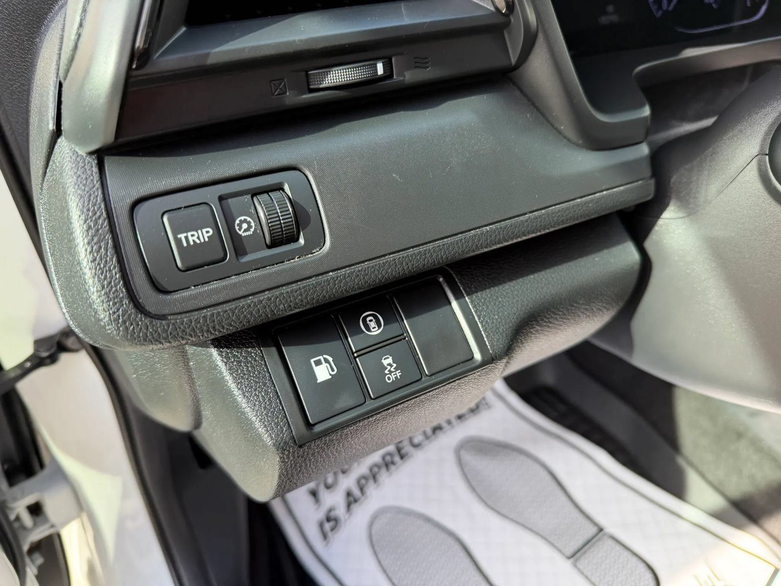 Used 2019 Honda Insight LX image 19