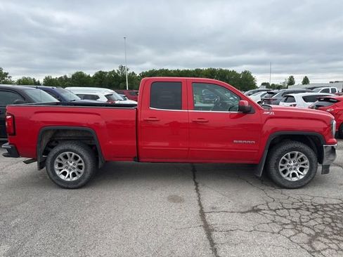 Used 2018 GMC Sierra 1500 SLE w/ SLE Value Package AWD/4WD image 8