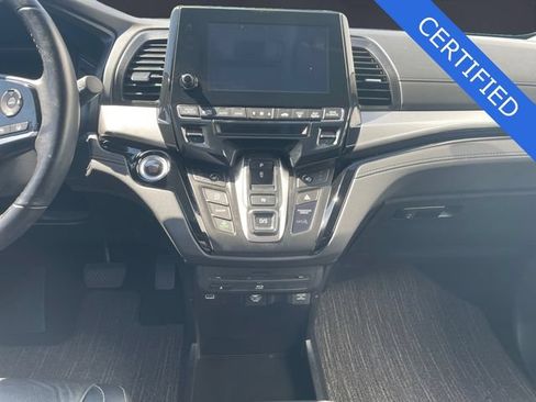 Certified 2024 Honda Odyssey Touring image 11