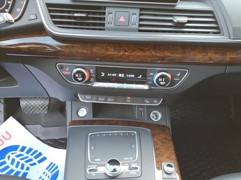 Used 2018 Audi Q5 2.0T Premium Plus image 24