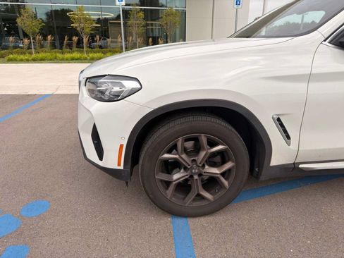 Used 2024 BMW X4 xDrive30i w/ Premium Package AWD/4WD image 2