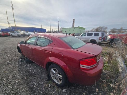 Used 2008 Dodge Avenger SXT image 2