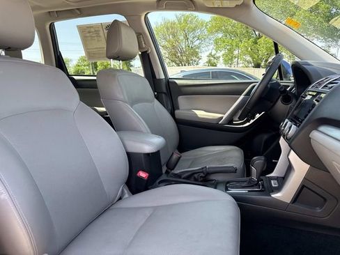 Used 2016 Subaru Forester 2.5i Touring w/ Protection Package #2 AWD/4WD image 8