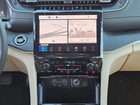 New 2025 Jeep Grand Cherokee Limited w/ Trailer Tow Package image 13