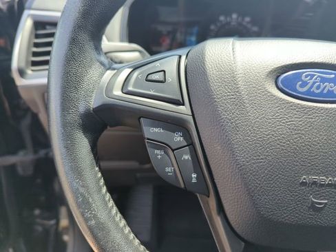 Used 2022 Ford Edge SEL AWD/4WD image 21