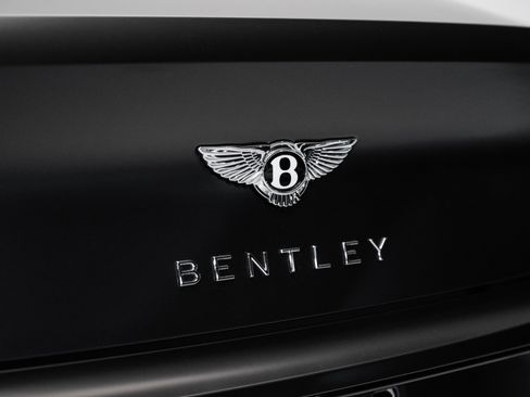 Used 2023 Bentley Continental GT V8 image 14
